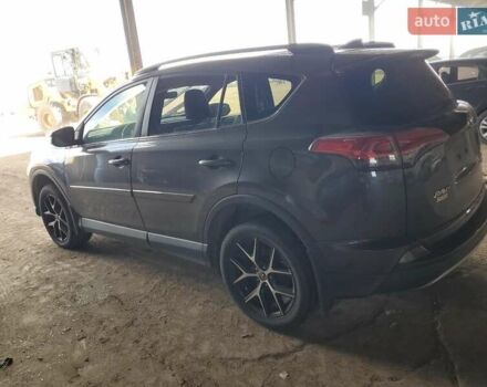 Сірий Тойота РАВ 4, об'ємом двигуна 2.49 л та пробігом 127 тис. км за 5600 $, фото 1 на Automoto.ua