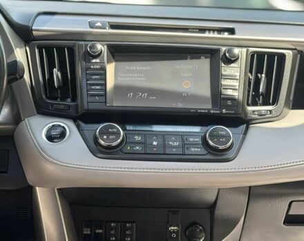 Сірий Тойота РАВ 4, об'ємом двигуна 2.5 л та пробігом 42 тис. км за 9000 $, фото 6 на Automoto.ua