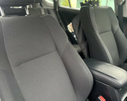 Серый Тойота РАВ 4, объемом двигателя 2.49 л и пробегом 127 тыс. км за 24950 $, фото 28 на Automoto.ua