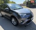 Сірий Тойота РАВ 4, об'ємом двигуна 2.49 л та пробігом 134 тис. км за 25999 $, фото 2 на Automoto.ua