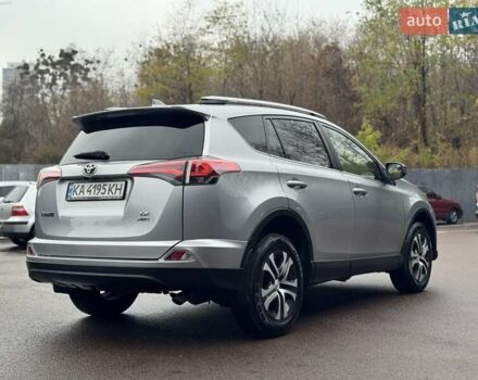 Серый Тойота РАВ 4, объемом двигателя 2.49 л и пробегом 85 тыс. км за 19500 $, фото 1 на Automoto.ua