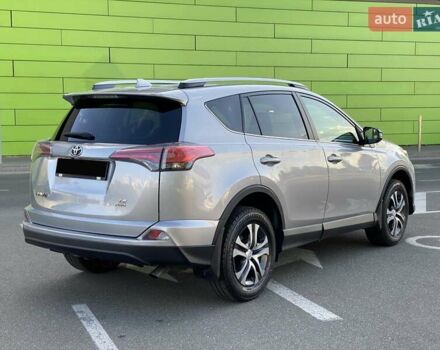 Сірий Тойота РАВ 4, об'ємом двигуна 2.49 л та пробігом 118 тис. км за 17800 $, фото 10 на Automoto.ua