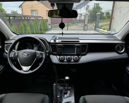 Сірий Тойота РАВ 4, об'ємом двигуна 2.5 л та пробігом 82 тис. км за 18000 $, фото 4 на Automoto.ua