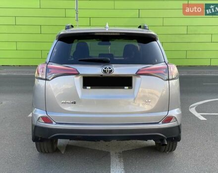 Сірий Тойота РАВ 4, об'ємом двигуна 2.49 л та пробігом 118 тис. км за 17800 $, фото 16 на Automoto.ua