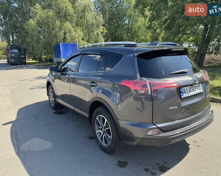 Сірий Тойота РАВ 4, об'ємом двигуна 1.99 л та пробігом 174 тис. км за 20000 $, фото 6 на Automoto.ua
