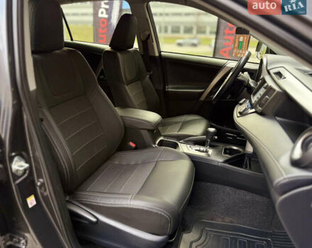 Сірий Тойота РАВ 4, об'ємом двигуна 2.5 л та пробігом 77 тис. км за 21500 $, фото 15 на Automoto.ua