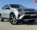 Серый Тойота РАВ 4, объемом двигателя 2 л и пробегом 220 тыс. км за 21700 $, фото 1 на Automoto.ua