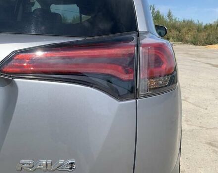 Сірий Тойота РАВ 4, об'ємом двигуна 2.49 л та пробігом 172 тис. км за 24999 $, фото 10 на Automoto.ua