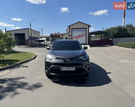Сірий Тойота РАВ 4, об'ємом двигуна 1.99 л та пробігом 174 тис. км за 20000 $, фото 2 на Automoto.ua