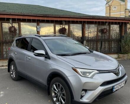 Серый Тойота РАВ 4, объемом двигателя 2.49 л и пробегом 42 тыс. км за 22800 $, фото 3 на Automoto.ua