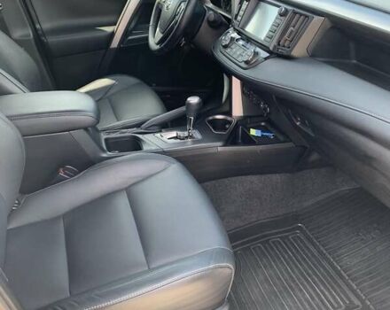 Сірий Тойота РАВ 4, об'ємом двигуна 2.49 л та пробігом 172 тис. км за 24999 $, фото 12 на Automoto.ua