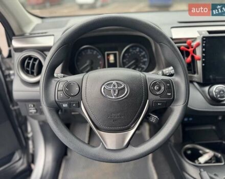 Серый Тойота РАВ 4, объемом двигателя 2.49 л и пробегом 85 тыс. км за 19500 $, фото 6 на Automoto.ua