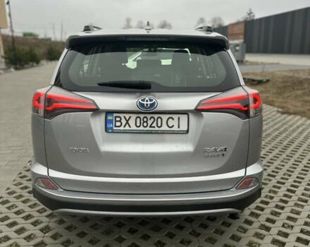 Серый Тойота РАВ 4, объемом двигателя 2.49 л и пробегом 127 тыс. км за 24950 $, фото 3 на Automoto.ua