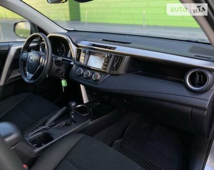 Сірий Тойота РАВ 4, об'ємом двигуна 2.49 л та пробігом 118 тис. км за 17800 $, фото 31 на Automoto.ua