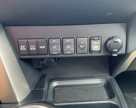 Сірий Тойота РАВ 4, об'ємом двигуна 2.49 л та пробігом 172 тис. км за 24999 $, фото 5 на Automoto.ua