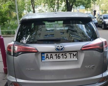 Серый Тойота РАВ 4, объемом двигателя 2.49 л и пробегом 80 тыс. км за 24950 $, фото 5 на Automoto.ua