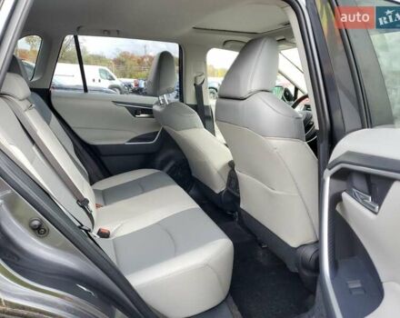 Серый Тойота РАВ 4, объемом двигателя 2.49 л и пробегом 161 тыс. км за 8300 $, фото 10 на Automoto.ua