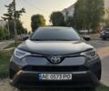 Серый Тойота РАВ 4, объемом двигателя 2.5 л и пробегом 180 тыс. км за 16100 $, фото 1 на Automoto.ua