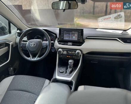 Серый Тойота РАВ 4, объемом двигателя 2.49 л и пробегом 64 тыс. км за 25000 $, фото 19 на Automoto.ua