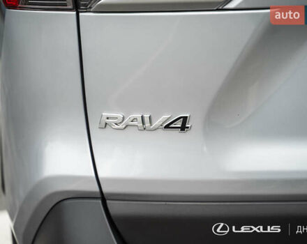 Сірий Тойота РАВ 4, об'ємом двигуна 1.99 л та пробігом 92 тис. км за 23500 $, фото 36 на Automoto.ua