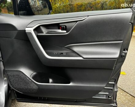 Серый Тойота РАВ 4, объемом двигателя 2.5 л и пробегом 142 тыс. км за 28990 $, фото 34 на Automoto.ua