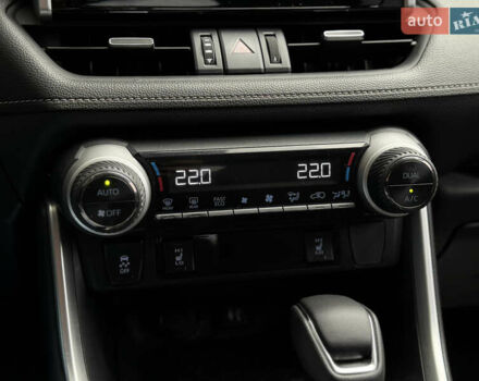 Серый Тойота РАВ 4, объемом двигателя 1.99 л и пробегом 204 тыс. км за 23500 $, фото 12 на Automoto.ua