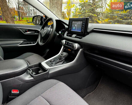 Сірий Тойота РАВ 4, об'ємом двигуна 2.5 л та пробігом 142 тис. км за 28990 $, фото 35 на Automoto.ua