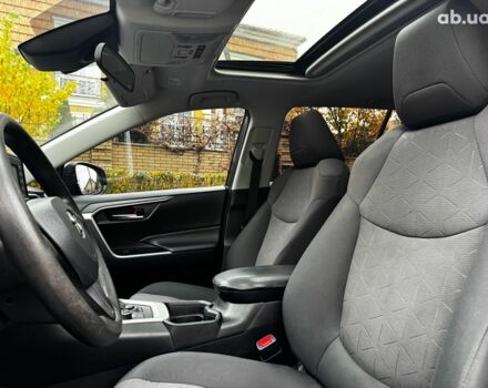 Серый Тойота РАВ 4, объемом двигателя 2.5 л и пробегом 142 тыс. км за 28990 $, фото 27 на Automoto.ua