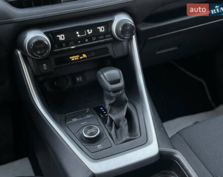 Серый Тойота РАВ 4, объемом двигателя 2.49 л и пробегом 123 тыс. км за 31999 $, фото 44 на Automoto.ua