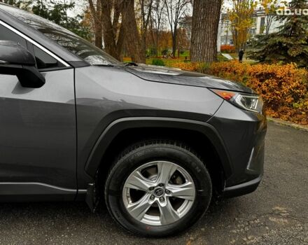 Серый Тойота РАВ 4, объемом двигателя 2.5 л и пробегом 142 тыс. км за 28990 $, фото 4 на Automoto.ua