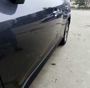 Серый Тойота РАВ 4, объемом двигателя 2.49 л и пробегом 161 тыс. км за 32500 $, фото 1 на Automoto.ua