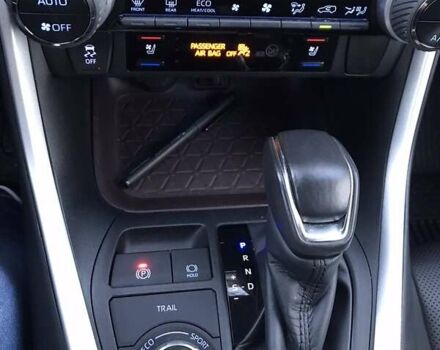 Сірий Тойота РАВ 4, об'ємом двигуна 2.49 л та пробігом 73 тис. км за 32300 $, фото 6 на Automoto.ua