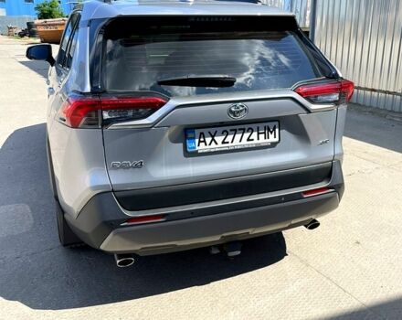 Серый Тойота РАВ 4, объемом двигателя 2 л и пробегом 57 тыс. км за 27000 $, фото 1 на Automoto.ua