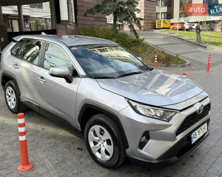 Тойота РАВ 4 2019 в Киеве на Automoto.ua Серый Тойота РАВ 4, объемом двигателя 1.99 л и пробегом 8 тыс. км за 27200 $, фото 11 на Automoto.ua