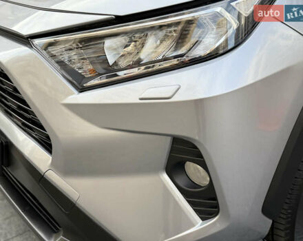 Тойота РАВ 4 2019 в Киеве на Automoto.ua Серый Тойота РАВ 4, объемом двигателя 1.99 л и пробегом 8 тыс. км за 27200 $, фото 16 на Automoto.ua