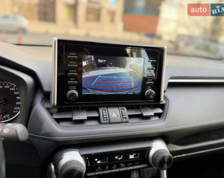 Тойота РАВ 4 2019 в Киеве на Automoto.ua Серый Тойота РАВ 4, объемом двигателя 1.99 л и пробегом 8 тыс. км за 27200 $, фото 45 на Automoto.ua