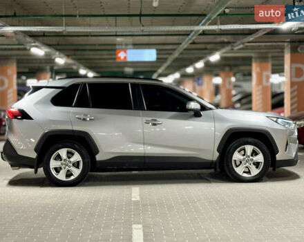 Серый Тойота РАВ 4, объемом двигателя 1.99 л и пробегом 204 тыс. км за 23500 $, фото 3 на Automoto.ua