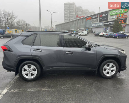 Серый Тойота РАВ 4, объемом двигателя 1.99 л и пробегом 102 тыс. км за 29200 $, фото 4 на Automoto.ua