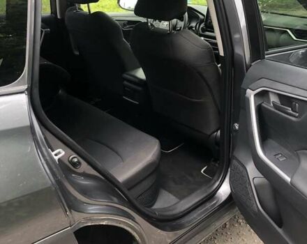 Сірий Тойота РАВ 4, об'ємом двигуна 2.49 л та пробігом 119 тис. км за 29950 $, фото 5 на Automoto.ua