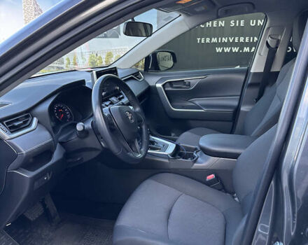 Сірий Тойота РАВ 4, об'ємом двигуна 2 л та пробігом 40 тис. км за 33000 $, фото 34 на Automoto.ua