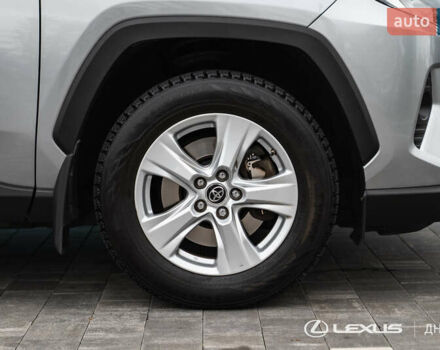 Сірий Тойота РАВ 4, об'ємом двигуна 1.99 л та пробігом 92 тис. км за 23500 $, фото 11 на Automoto.ua