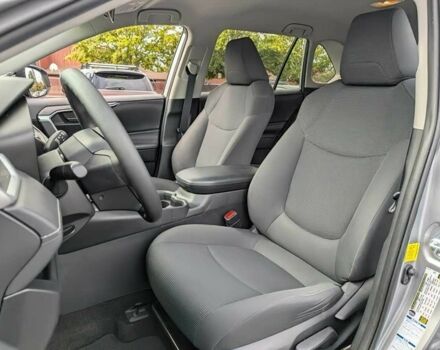 Тойота РАВ 4 2019 в Черкассах на Automoto.ua Серый Тойота РАВ 4, объемом двигателя 2.5 л и пробегом 33 тыс. км за 12300 $, фото 7 на Automoto.ua