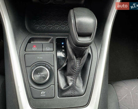 Сірий Тойота РАВ 4, об'ємом двигуна 2.5 л та пробігом 142 тис. км за 28990 $, фото 24 на Automoto.ua