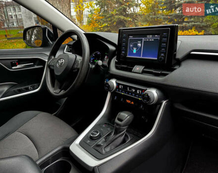 Сірий Тойота РАВ 4, об'ємом двигуна 2.5 л та пробігом 142 тис. км за 28990 $, фото 36 на Automoto.ua