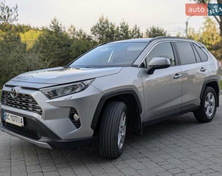 Серый Тойота РАВ 4, объемом двигателя 1.99 л и пробегом 39 тыс. км за 27700 $, фото 1 на Automoto.ua