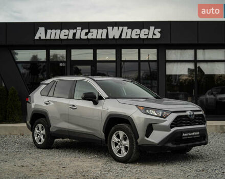 Тойота РАВ 4 2019 в Черновцах на Automoto.ua Серый Тойота РАВ 4, объемом двигателя 2.5 л и пробегом 24 тыс. км за 29900 $, фото 2 на Automoto.ua