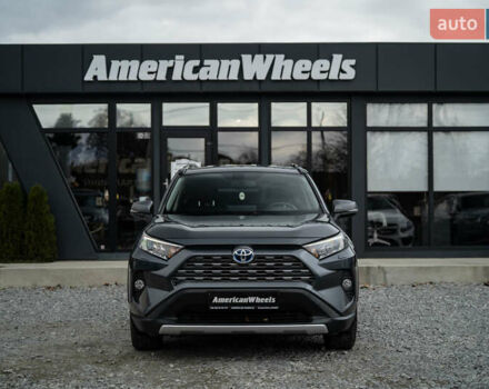 Серый Тойота РАВ 4, объемом двигателя 2.49 л и пробегом 156 тыс. км за 29800 $, фото 1 на Automoto.ua