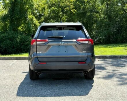 Сірий Тойота РАВ 4, об'ємом двигуна 2 л та пробігом 40 тис. км за 16000 $, фото 4 на Automoto.ua