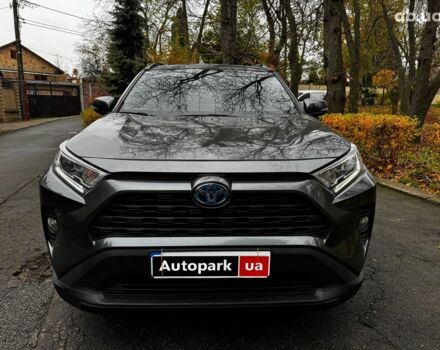 Серый Тойота РАВ 4, объемом двигателя 2.5 л и пробегом 142 тыс. км за 28990 $, фото 1 на Automoto.ua