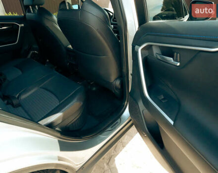 Серый Тойота РАВ 4, объемом двигателя 2.49 л и пробегом 92 тыс. км за 37000 $, фото 6 на Automoto.ua